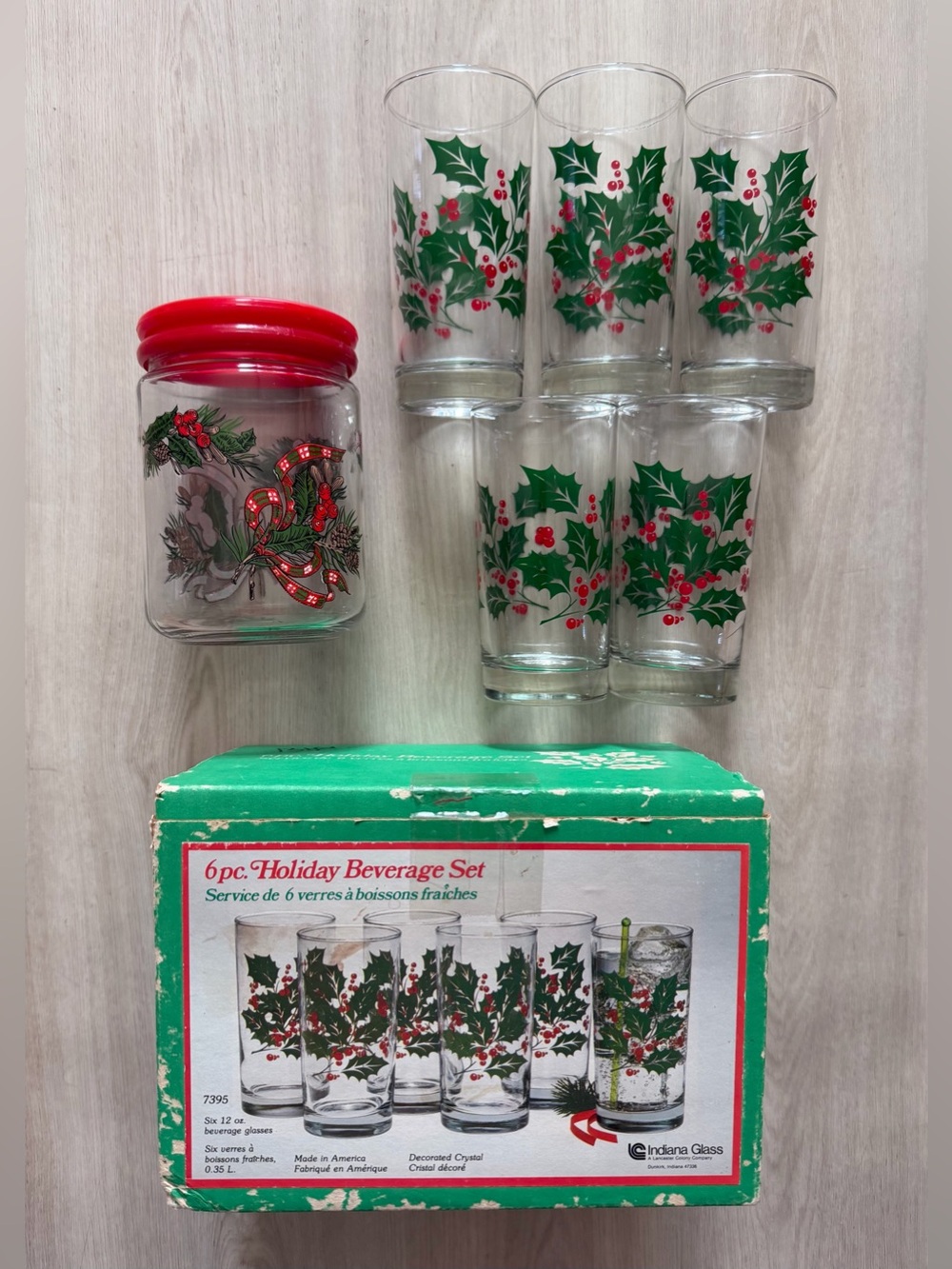 Lot Of 5 Vintage Indiana Glass Holly Berries Tumblers And Jar Christmas Holiday